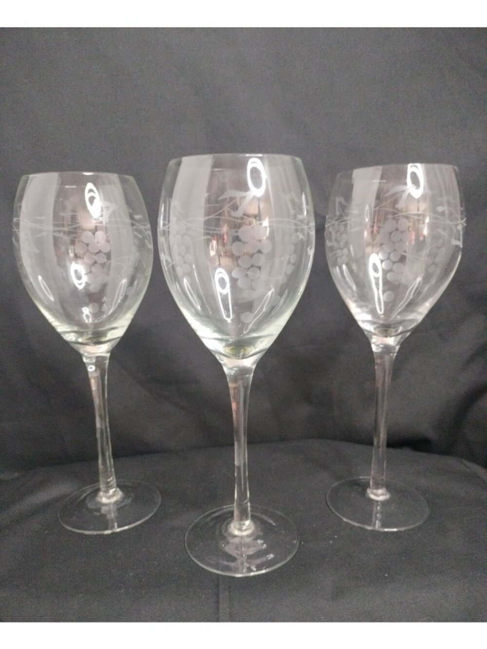 3 Etched Grape & Vine Pattern Wine Glasses Clear 8.5" New